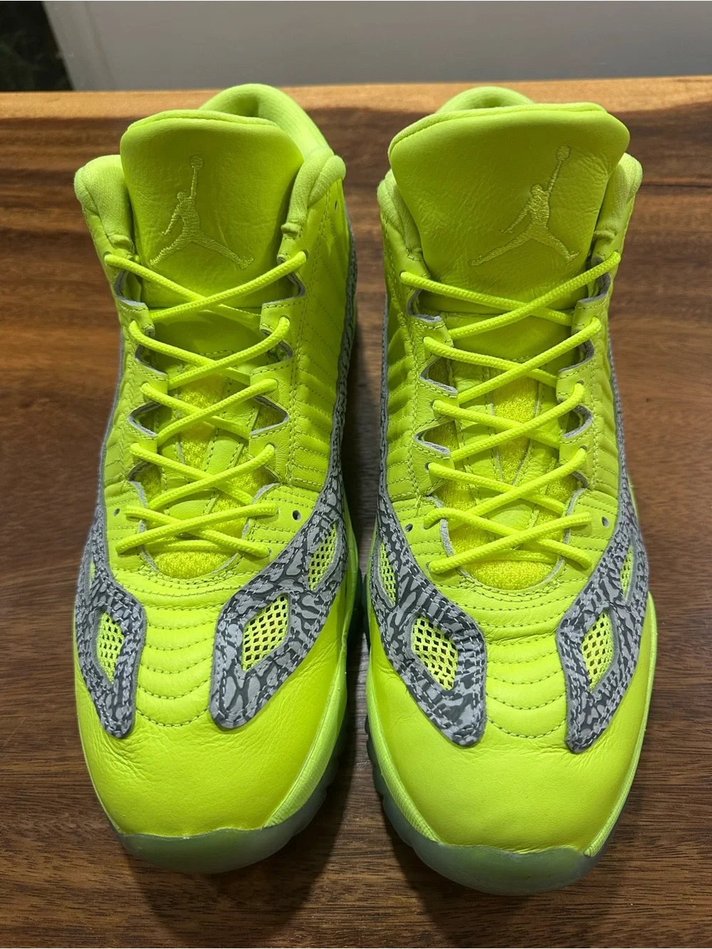 Jordan 11 Retro Low IE ‘Volt’ 919712-700 Men’s Sz 14 Elephant Translucent Pack